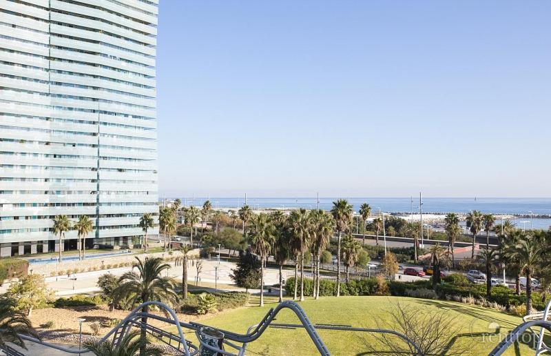 Rent Beach-diagonal Mar Barcellona